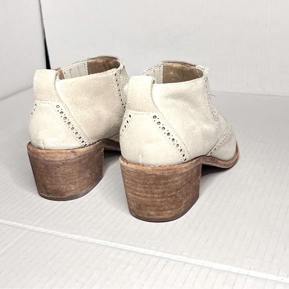 Madewell Grayson Brogue Chelsea Booties - Picture 12 of 15